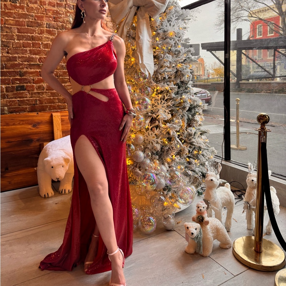 Red sparkly dress maxi